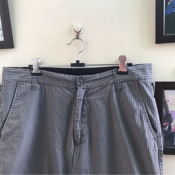 Carhartt shorts (L) - Picture 3 of 5